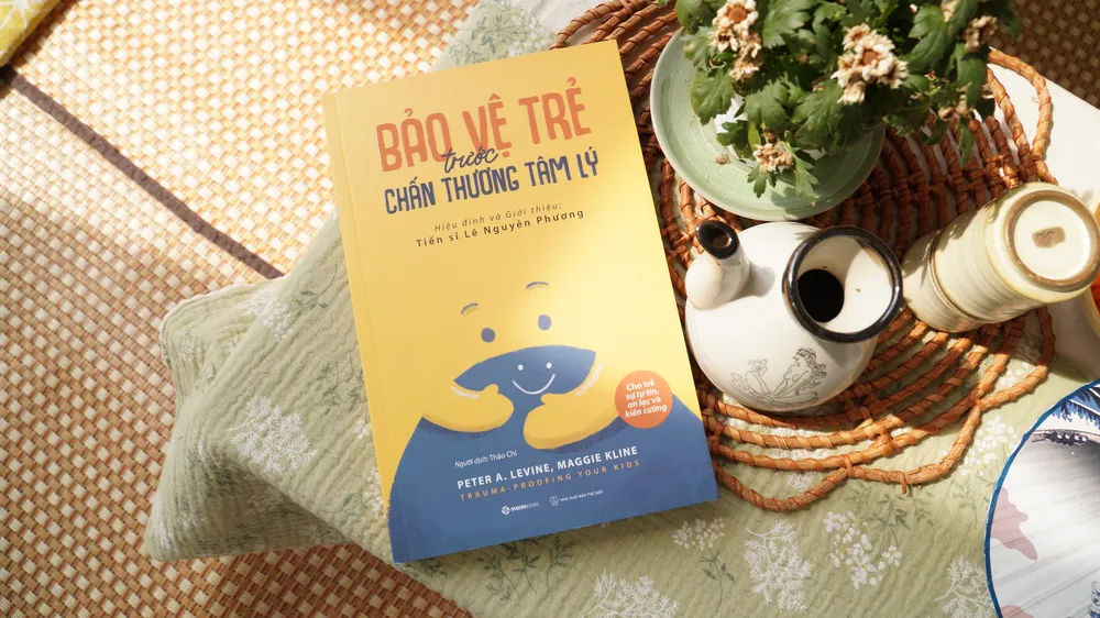 "Bảo vệ trẻ trước chấn thương tâm lý" vừa được dịch sang tiếng Việt, đánh dấu ngôn ngữ thứ 13 của tác phẩm