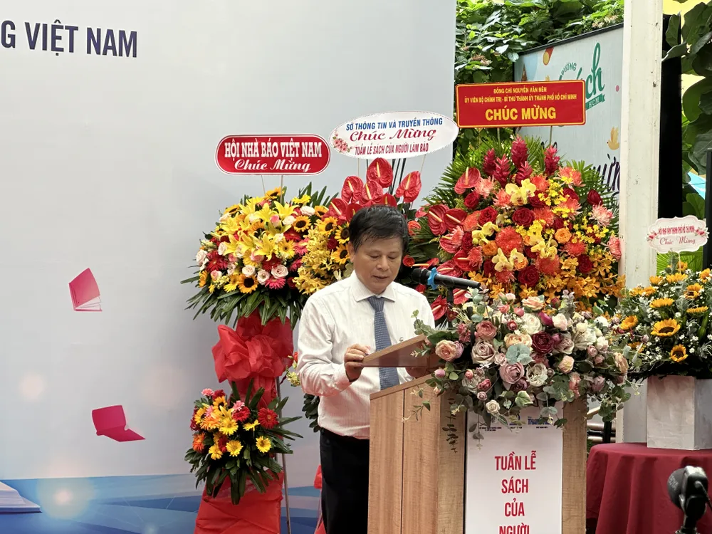 Nhà báo Trần Trọng Dũng, Phó Chủ tịch Hội Nhà báo Việt Nam phát biểu