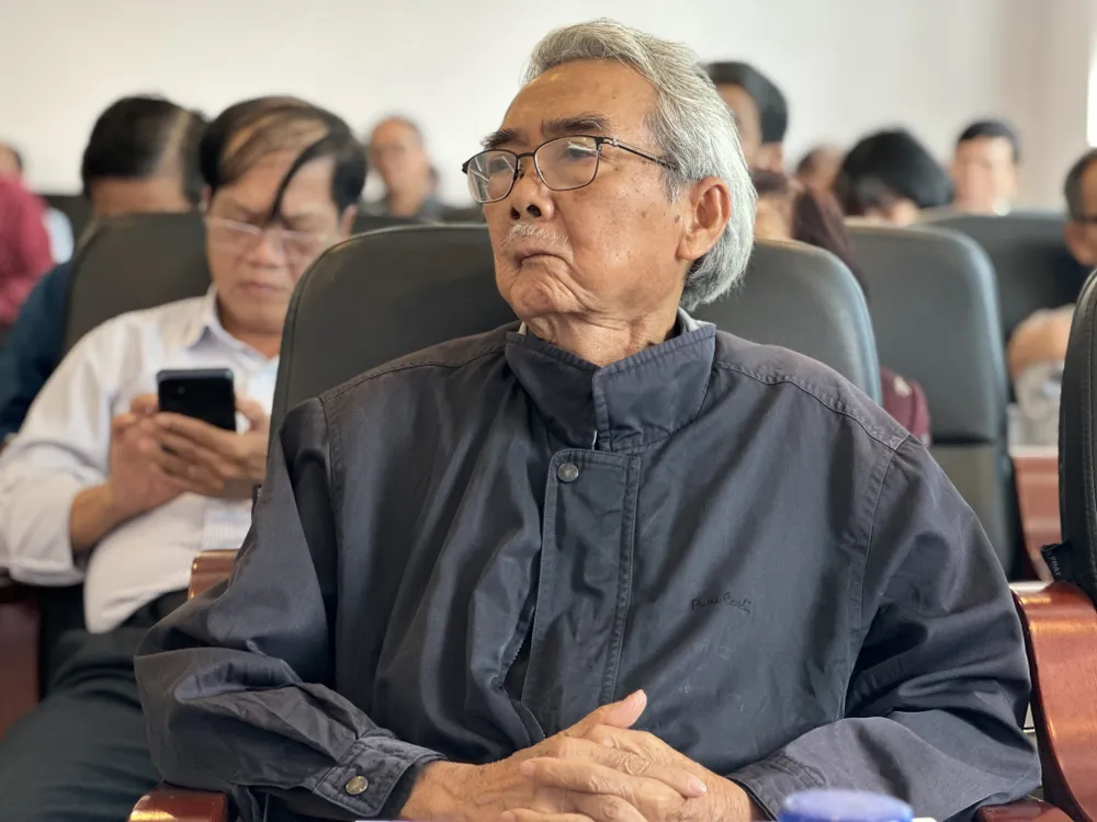 Nhà văn Trúc Phương