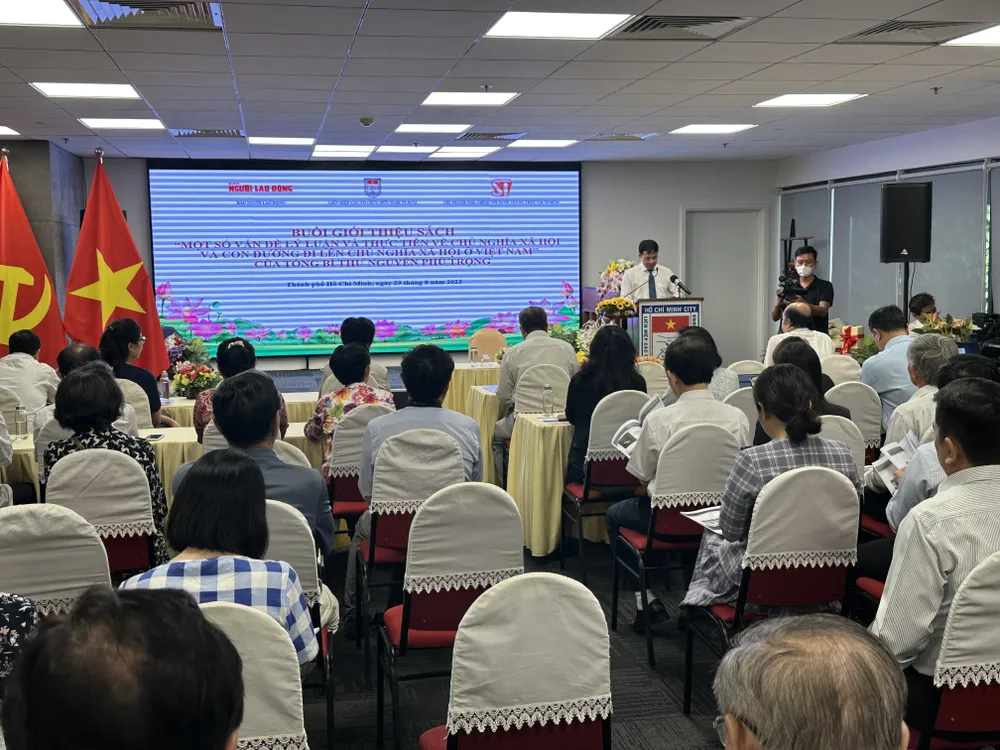 Quang cảnh buổi toạ đàm