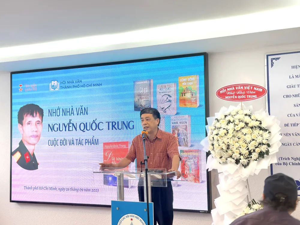 Trong nhận định của nhà văn Nguyễn Bình Phương, nhà văn Nguyễn Quốc Trung chắc chắn là một người lương thiện