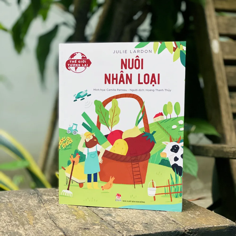 "Nuôi nhân loại" là cuốn sách mới nhất của tác giả Julie Lardon trong bộ sách "Thế giới tương lai" do NXB Kim Đồng ấn hành "Nuôi nhân loại" là cuốn sách mới nhất của tác giả Julie Lardon trong bộ sách "Thế giới tương lai" do NXB Kim Đồng ấn hành