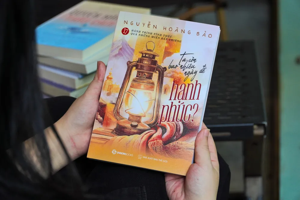 Cuộc hành hương qua 17 miền đất linh thiêng của một giảng viên tại TPHCM 