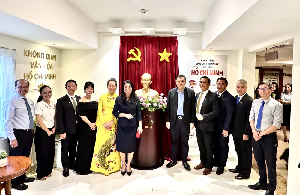 hotel grand saigon 2