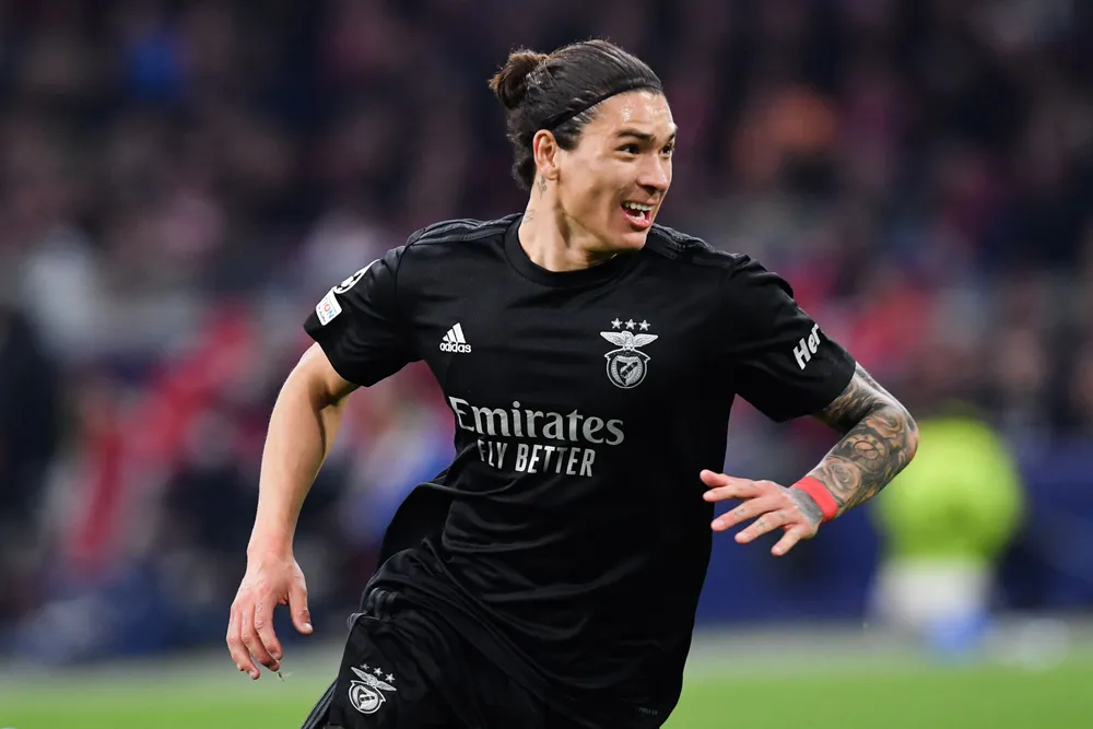 PSG muốn chiêu mộ "Cavani mới" Darwin Nunez