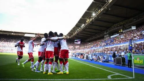 Messi và Neymar bùng nổ, PSG hủy diệt chủ nhà Clermont ảnh 3