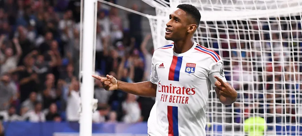 Cựu đội trưởng Arsenal ôm mộng lật đổ PSG ảnh 1