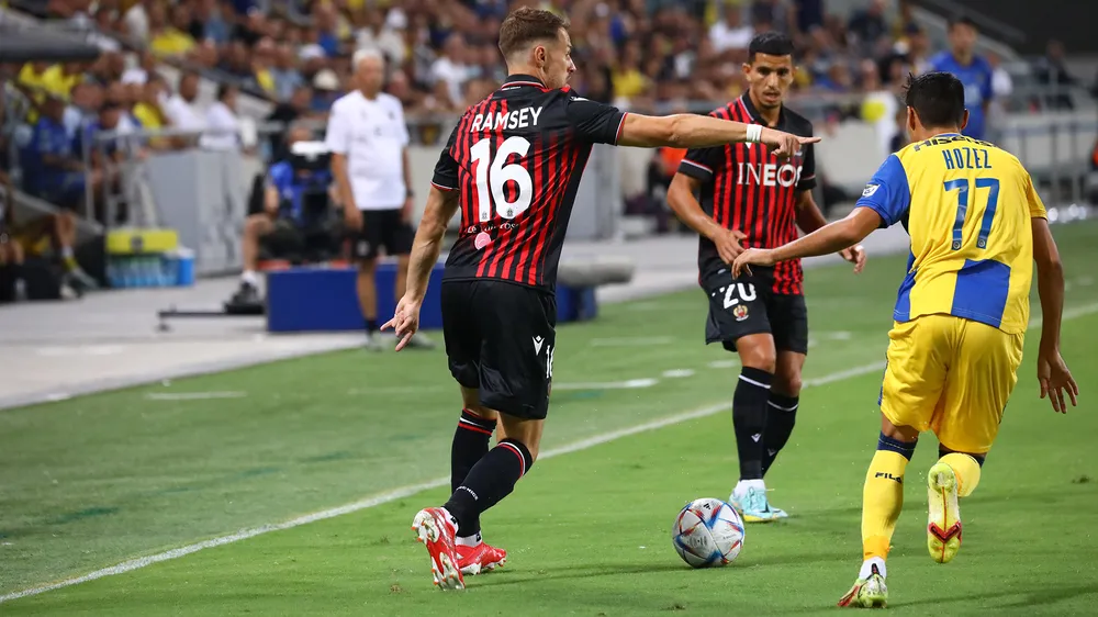 Cựu đội trưởng Arsenal ôm mộng lật đổ PSG ảnh 2