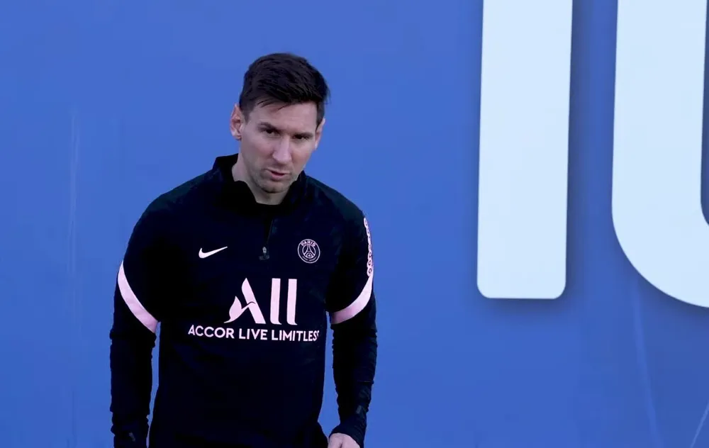 Messi cạo râu, Monaco đau đầu ảnh 1