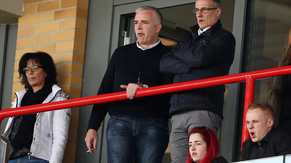 Bundesliga dời sang mùa hè vì... thiếu khí đốt ảnh 1