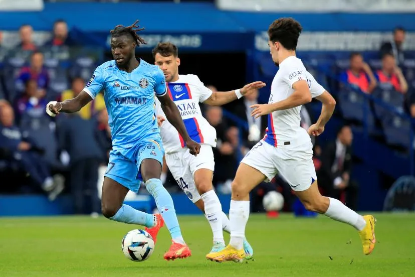 Troyes khiến PSG 'toát mồ hôi hột' ảnh 1