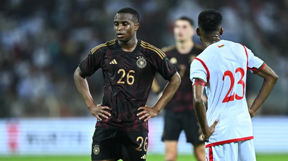 Tuyển Đức ra mắt bộ đôi 'tre già và măng non' ảnh 1