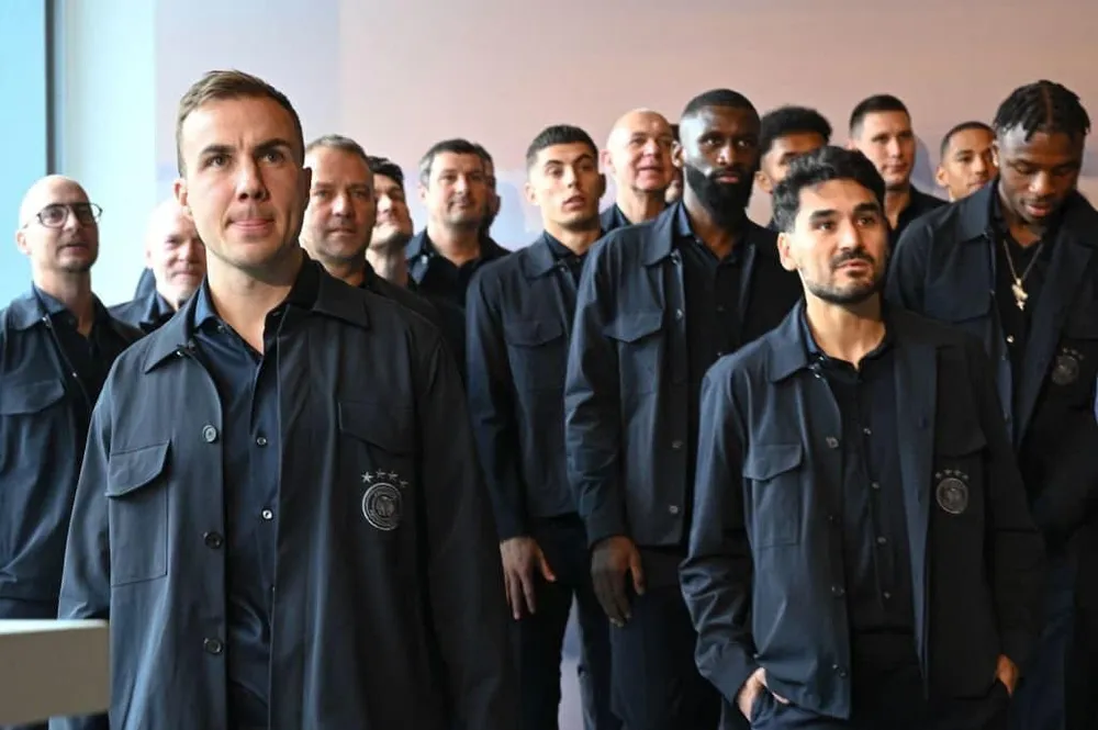 World Cup 2022 - Sàn diễn thời trang của làng túc cầu ảnh 4