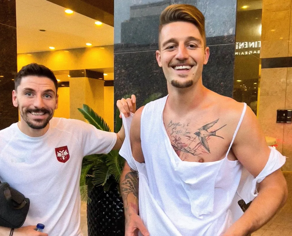 Milinkovic-Savic xé áo chào con gái đầu lòng