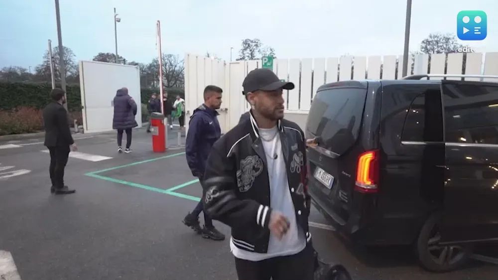 World Cup 2022 - Sàn diễn thời trang của làng túc cầu ảnh 5