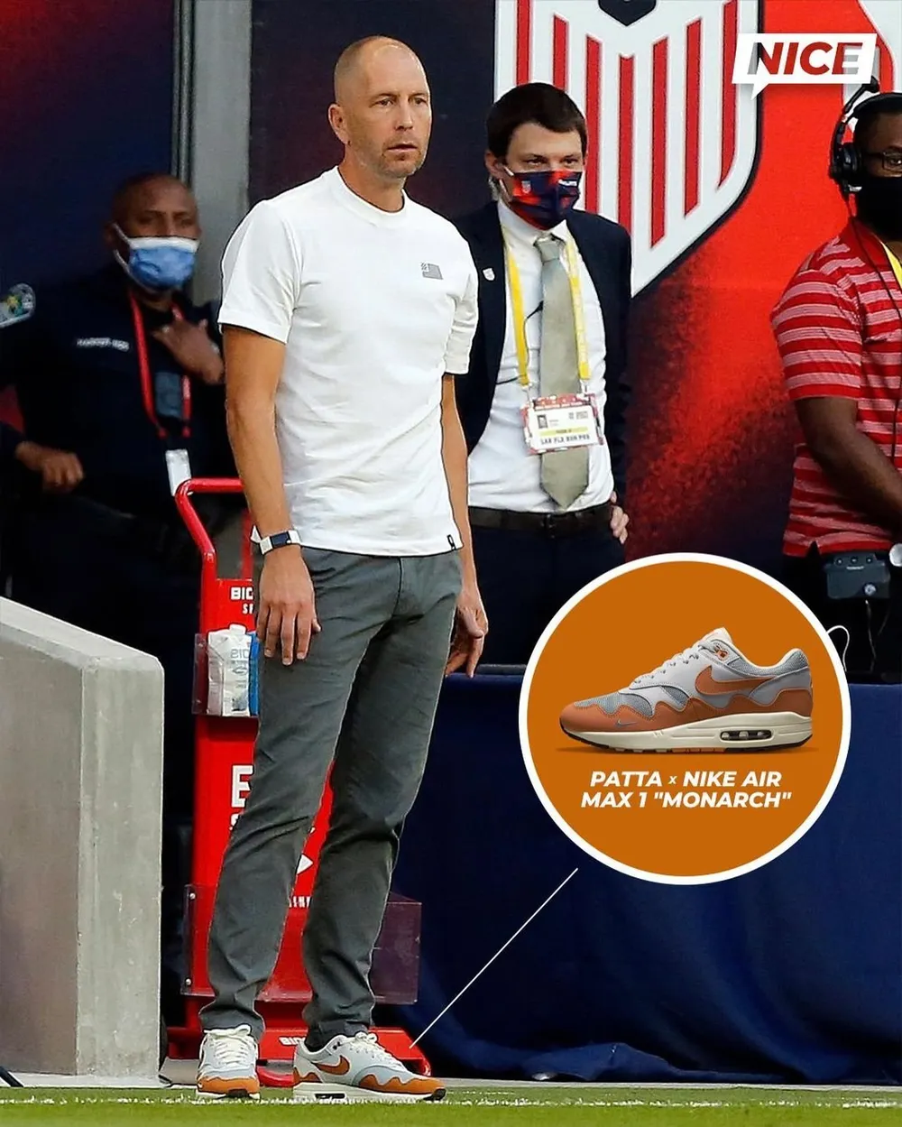 Thú chơi giày ấn tượng của HLV đội tuyển Mỹ ảnh 4