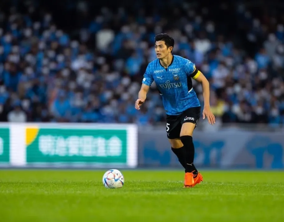 Tuyển thủ Nhật Bản gây sốt vì quá đẹp trai ảnh 8