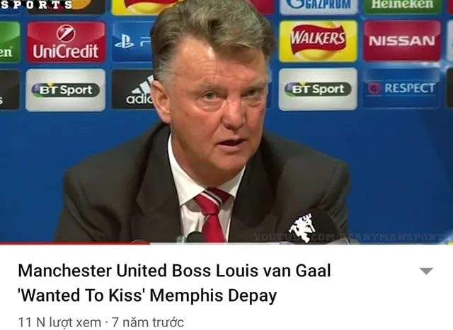 HLV Louis van Gaal sẵn sàng... hôn Memphis Depay ảnh 2