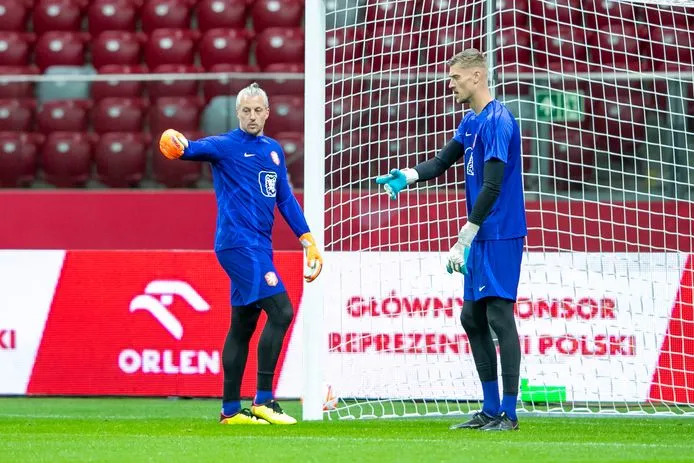 'van der Sar mới' đổi đời nhờ World Cup 2022 ảnh 8