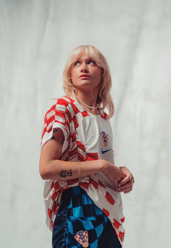 Nike ra mắt bộ sưu tập 'đồ lỗi' dành riêng cho World Cup 2022 ảnh 4