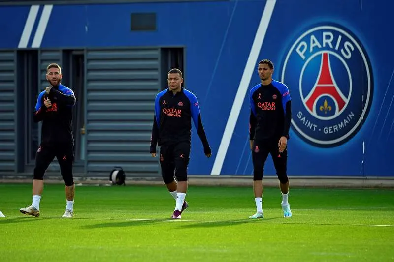 Mbappe bỏ kỳ nghỉ để trở lại ngay với PSG sau World Cup Mbappe bỏ kỳ nghỉ để trở lại ngay với PSG sau World Cup