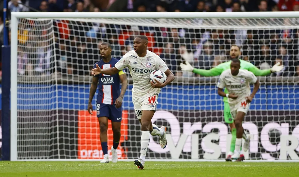 Hàng thủ PSG quá dễ tổn thương trước Lille