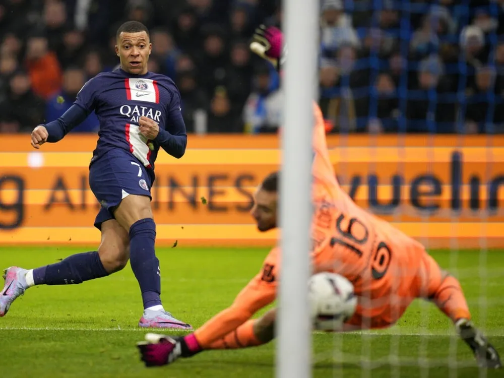 Mbappe chốt hạ kình địch Marseille