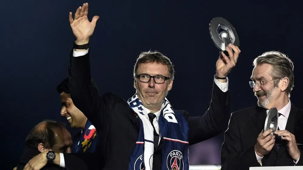 HLV Laurent Blanc thời còn ở PSG