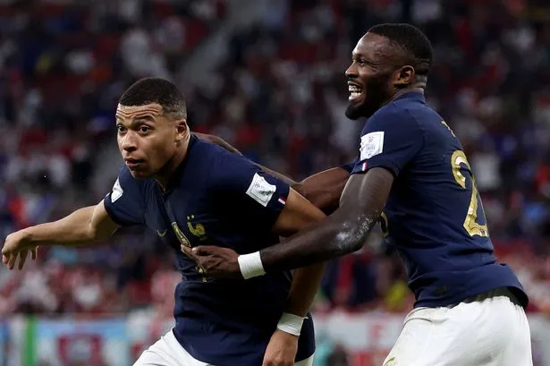 Marcus Thuram và Mbappe tại tuyển Pháp