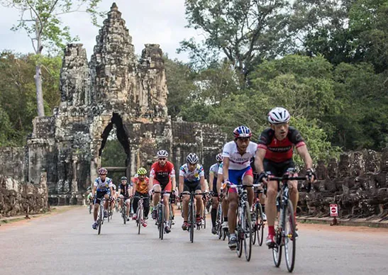 Đua xe đạp tại Angkor Wat