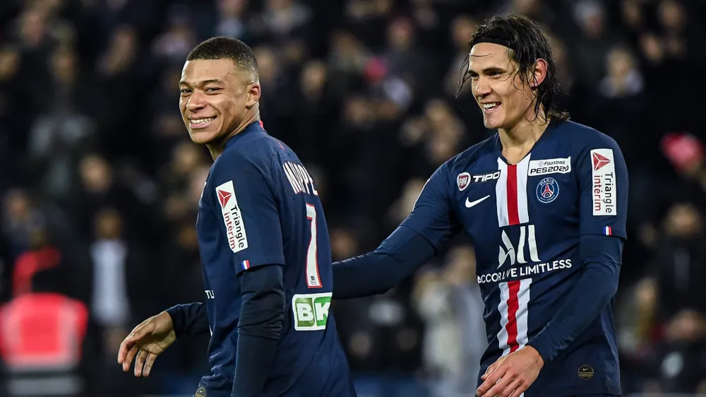Mbappe cân bằng kỷ lục của đàn anh Edinson Cavani