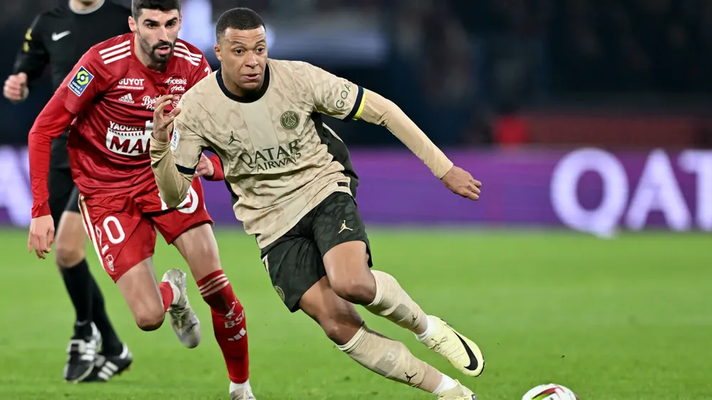 PSG bị Brest cầm hòa trong ngày Mbappe mờ nhạt
