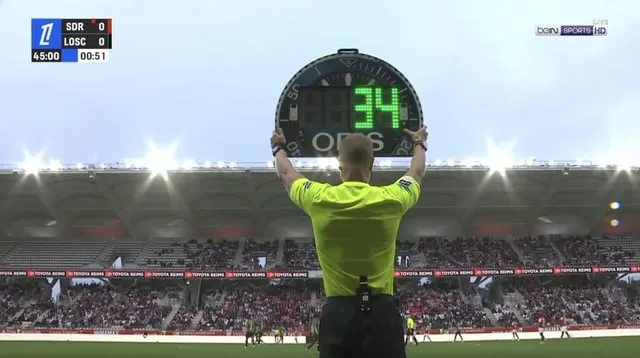 34-minutes-of-first-half-stoppage-time-in-reims-lille-after-v0-yo3f4wmlj9jd1-4581.jpeg