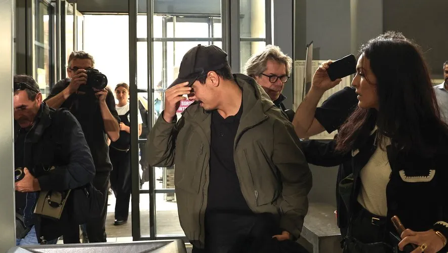 Ben Yedder tránh tiếp xúc báo giới khi hầu tòa