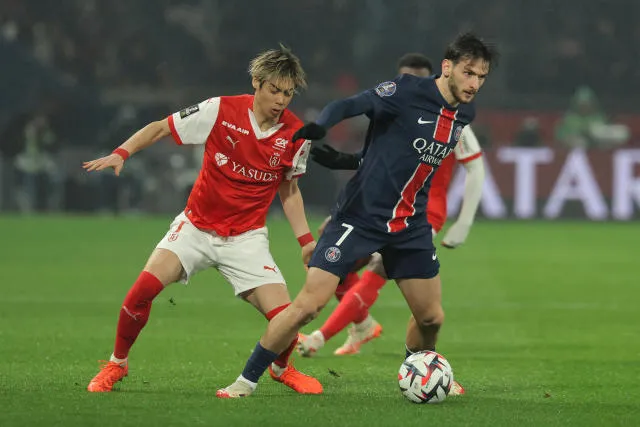 Kvaratskhelia có kiến tạo khi ra mắt PSG