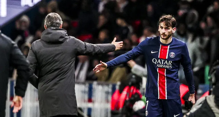 Khvicha Kvaratskhelia là tân binh đắt giá nhất kỳ chuyển nhượng giữa mùa này nhưng chưa đạt phong độ ổn định tại PSG