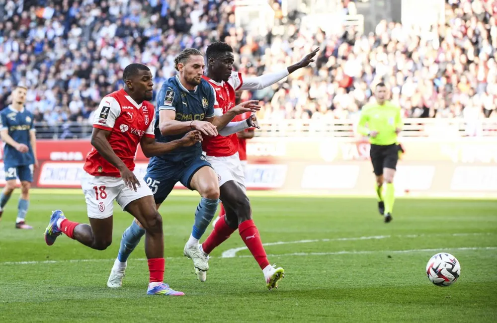 Rabiot cùng Marseille thất bại trước Reims