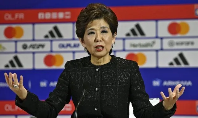 Nữ chủ tịch Lyon, Michele Kang đã có công đầu giúp Les Gones thoát cảnh xuống hạng. Ảnh: Foot Mercato
