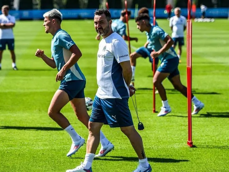 HLV trưởng Olympique Marseille, Roberto De Zerbi cho biết ông muốn đội của mình "thi đấu tốt hơn" khi đối diện đại kình địch Paris Saint-Germain. Ảnh: Getty Images