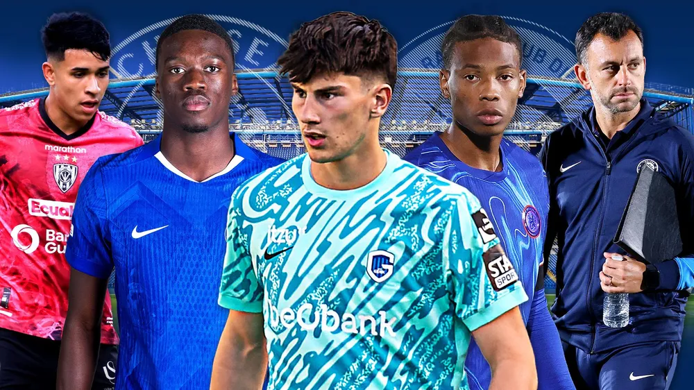 Từ phải sang trái: HLV Felipe Coelho, Ishe Samuels-Smith, Mike Penders, Mamadou Sarr và Kendry Paez đã gia nhập Strasbourg từ Chelsea. Ảnh: The Sun