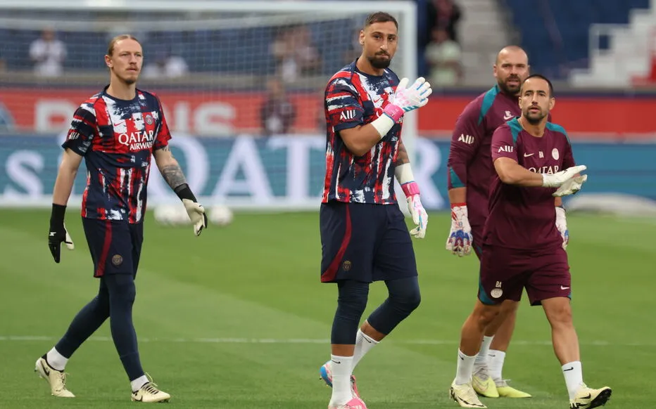 Donnarumma sẵn sàng ở lại PSG hoàn tất năm cuối hợp đồng và ra đi tự do vào mùa hè 2026. Ảnh: Le Parisien