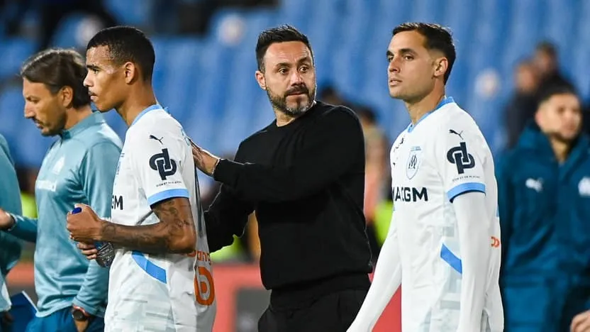 Cầu thủ Marseille phản ứng tiêu cực với cách huấn luyện của De Zerbi. Ảnh: RMC Sport