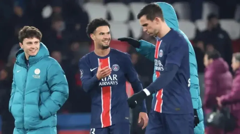 Zaire-Emery và Fabian Ruiz. Ảnh: Getty Images