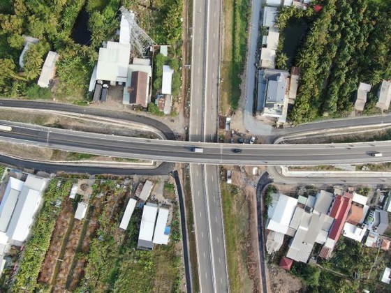 President attends traffic opening ceremony of Trung Luong - My Thuan Expressway ảnh 6
