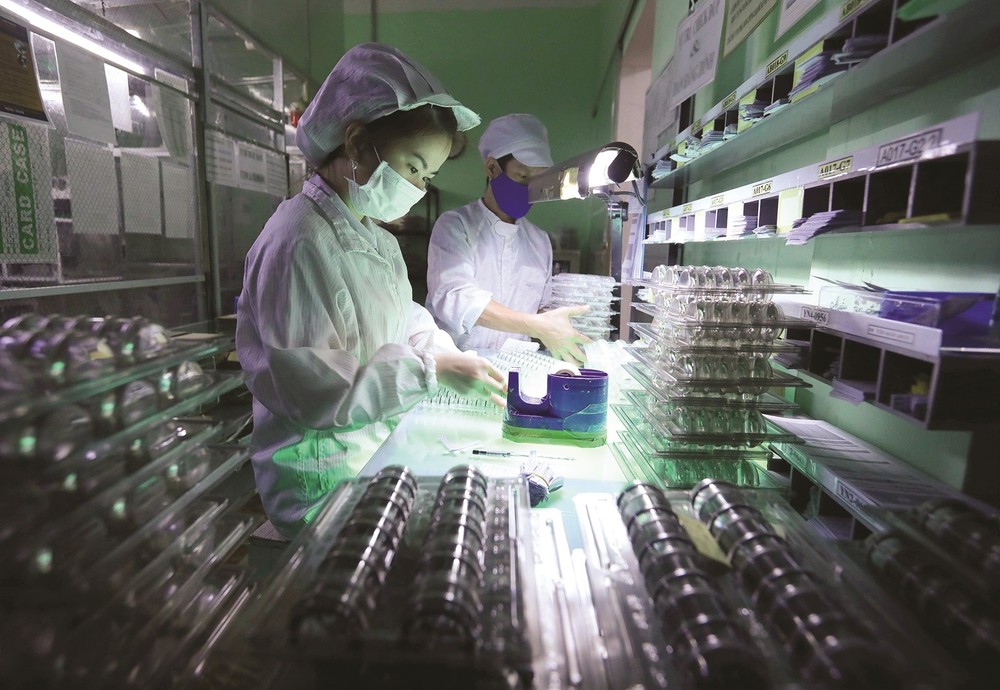 Foreign investment capital still flows into Vietnam ảnh 1