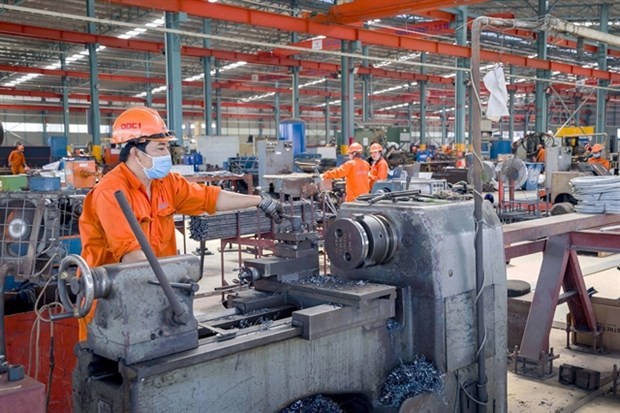 Enterprises prepare for workforce shortage after Tet ảnh 1