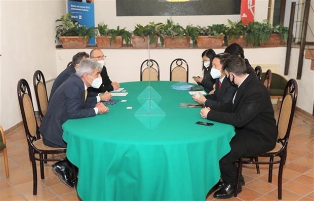 Firms urged to act more quickly in face of suspected cashew nut scam in Italy ảnh 1