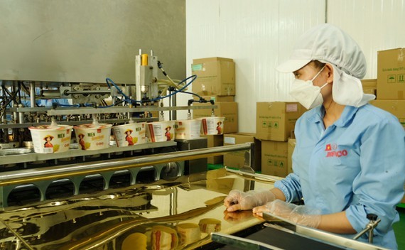 Businesses advocate proposal of letting asymptomatic F0s, F1s go to work ảnh 1