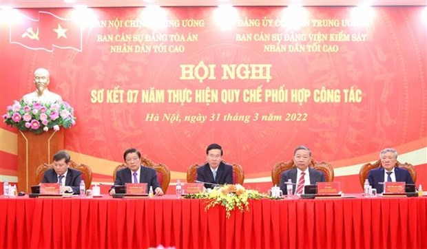 Effective consultations needed to deal with corruption cases of public concern ảnh 1