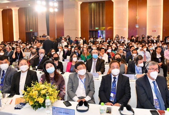 HCMC listens to enterprises' opinions to transform, develop digital economy ảnh 3